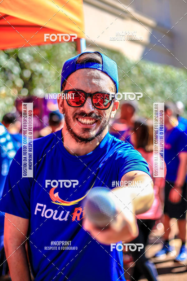 Buy your photos of the eventFLOW RUN on Fotop