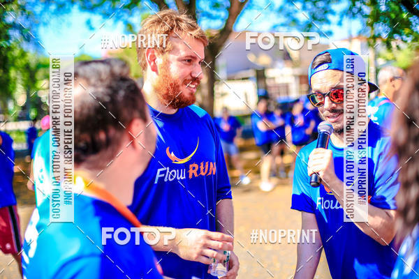 Buy your photos of the eventFLOW RUN on Fotop