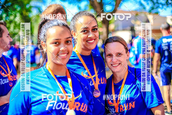 Buy your photos of the eventFLOW RUN on Fotop