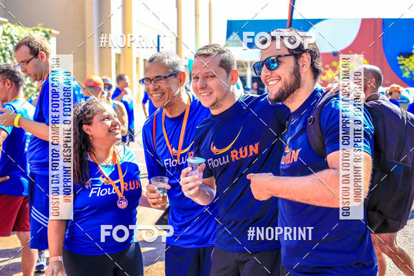 Buy your photos of the eventFLOW RUN on Fotop
