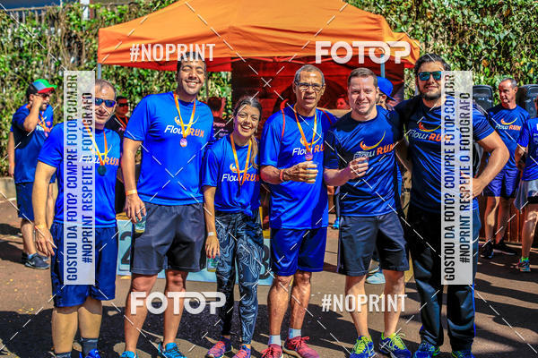 Buy your photos of the eventFLOW RUN on Fotop