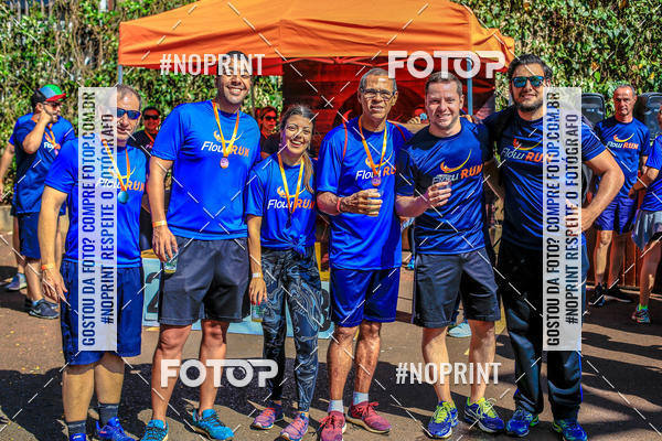 Buy your photos of the eventFLOW RUN on Fotop