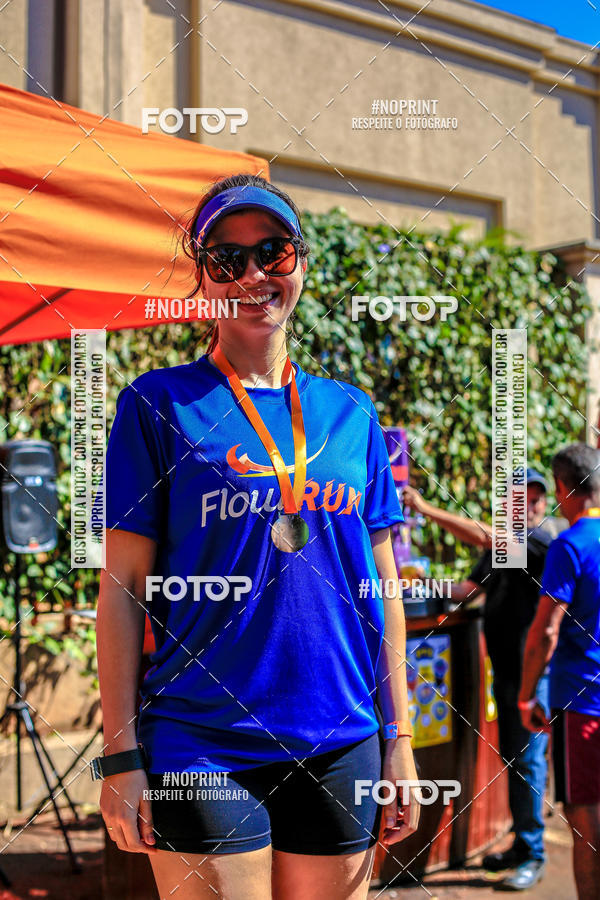 Buy your photos of the eventFLOW RUN on Fotop