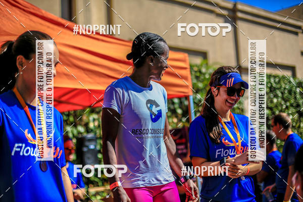 Buy your photos of the eventFLOW RUN on Fotop