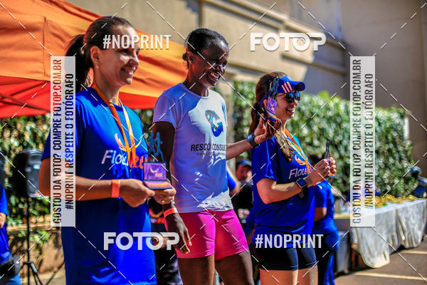 Buy your photos of the eventFLOW RUN on Fotop