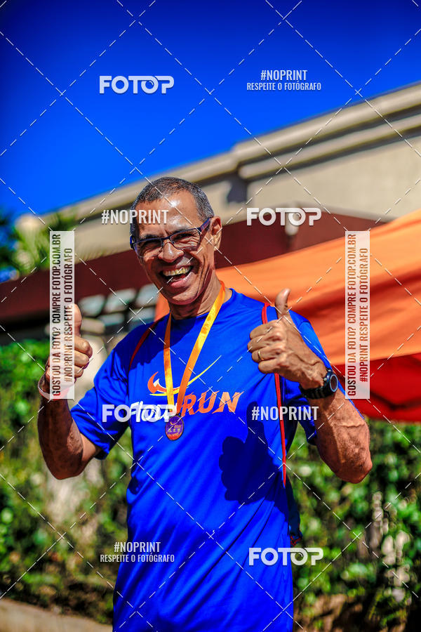 Buy your photos of the eventFLOW RUN on Fotop