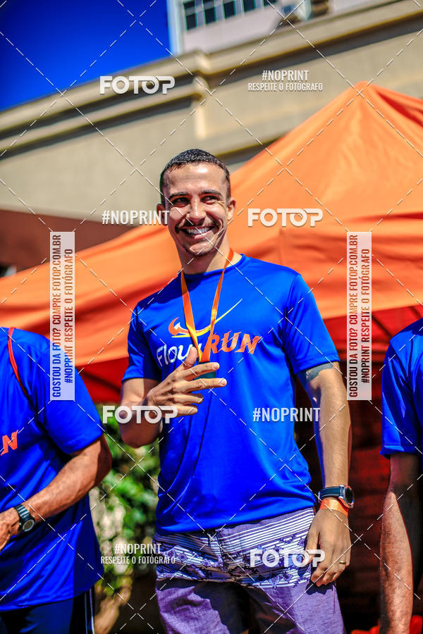 Buy your photos of the eventFLOW RUN on Fotop