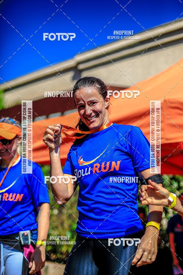 Buy your photos of the eventFLOW RUN on Fotop