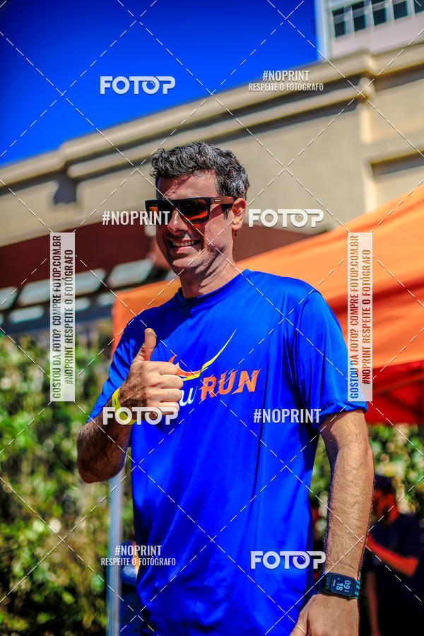 Buy your photos of the eventFLOW RUN on Fotop