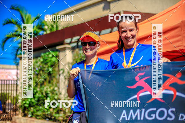 Buy your photos of the eventFLOW RUN on Fotop