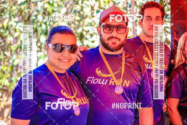 Buy your photos of the eventFLOW RUN on Fotop