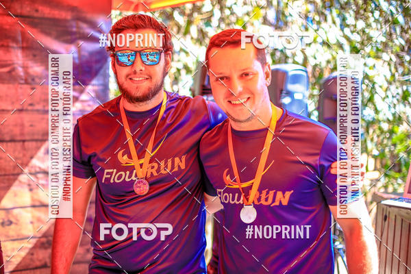 Buy your photos of the eventFLOW RUN on Fotop
