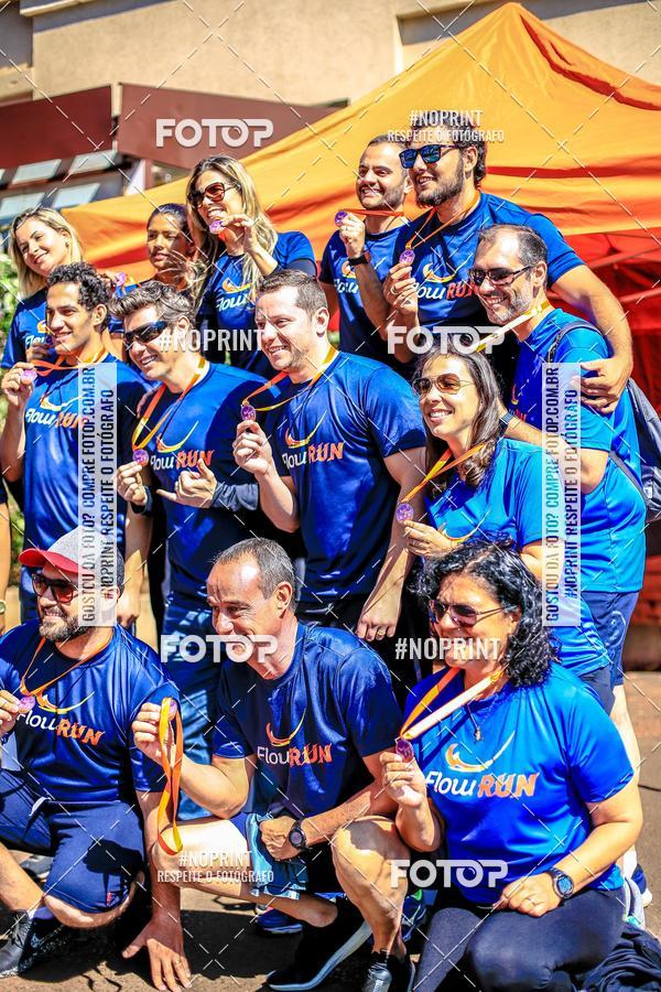 Buy your photos of the eventFLOW RUN on Fotop