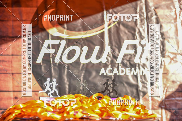 Buy your photos of the eventFLOW RUN on Fotop