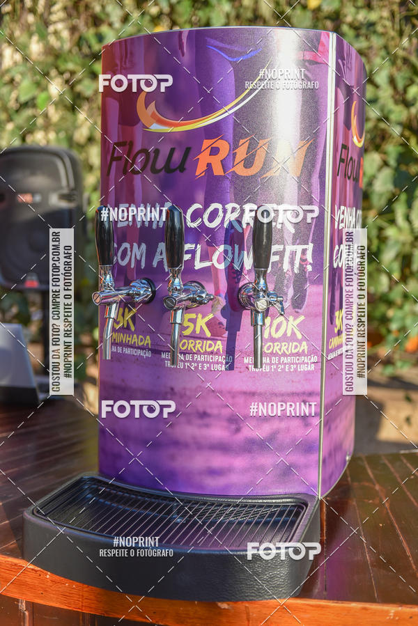 Buy your photos of the eventFLOW RUN on Fotop