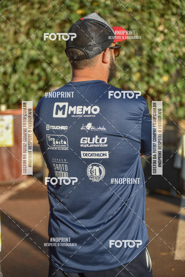 Buy your photos of the eventFLOW RUN on Fotop