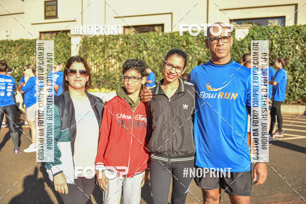 Buy your photos of the eventFLOW RUN on Fotop