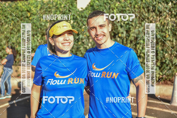 Buy your photos of the eventFLOW RUN on Fotop