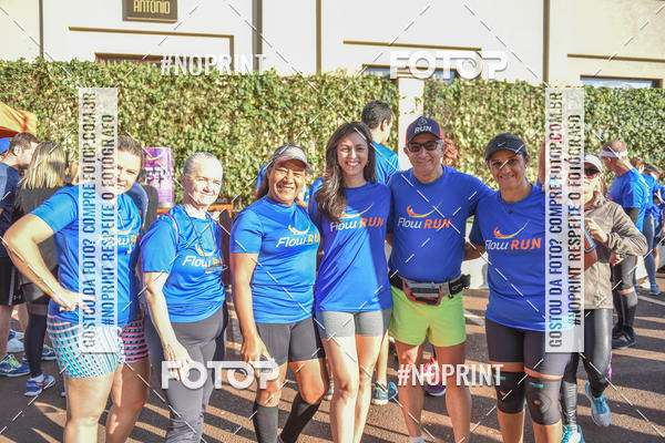 Buy your photos of the eventFLOW RUN on Fotop
