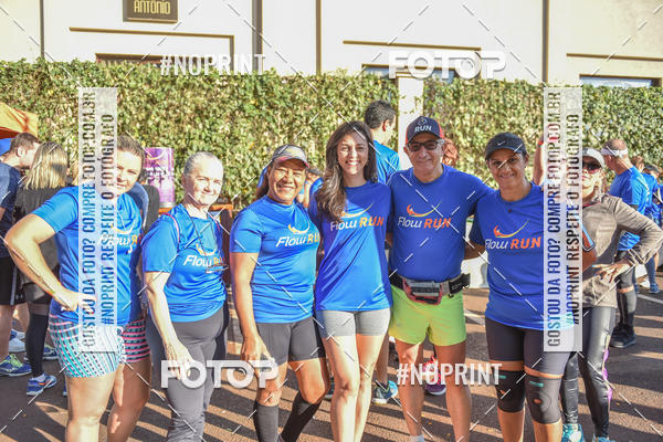 Buy your photos of the eventFLOW RUN on Fotop