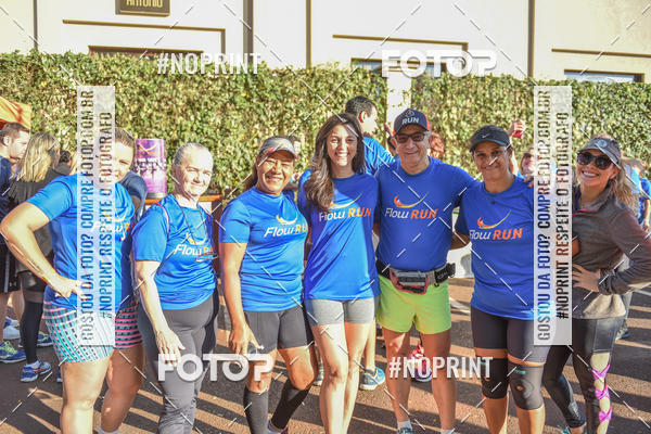 Buy your photos of the eventFLOW RUN on Fotop