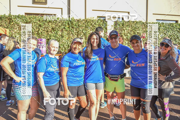 Buy your photos of the eventFLOW RUN on Fotop