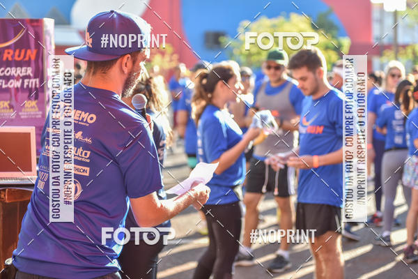 Buy your photos of the eventFLOW RUN on Fotop