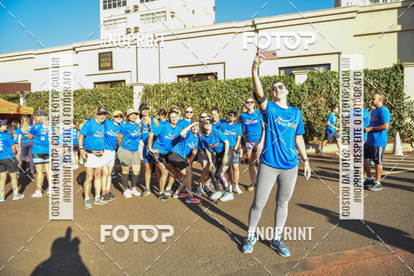 Buy your photos of the eventFLOW RUN on Fotop
