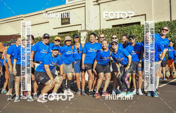 Buy your photos of the eventFLOW RUN on Fotop