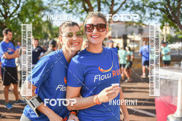 Buy your photos of the eventFLOW RUN on Fotop