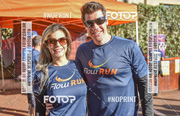 Buy your photos of the eventFLOW RUN on Fotop