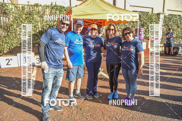 Buy your photos of the eventFLOW RUN on Fotop