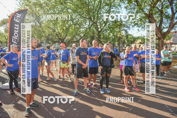 Buy your photos of the eventFLOW RUN on Fotop