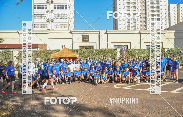 Buy your photos of the eventFLOW RUN on Fotop