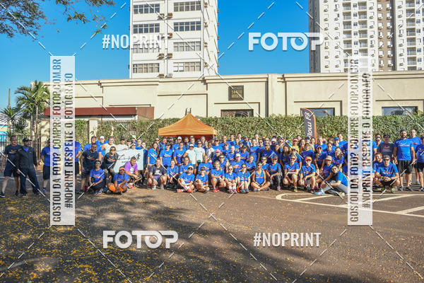 Buy your photos of the eventFLOW RUN on Fotop