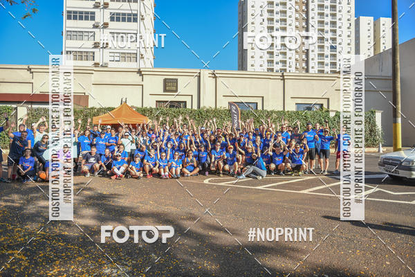 Buy your photos of the eventFLOW RUN on Fotop
