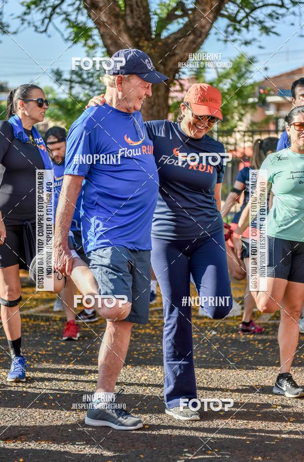 Buy your photos of the eventFLOW RUN on Fotop