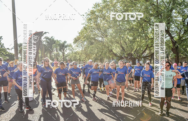 Buy your photos of the eventFLOW RUN on Fotop