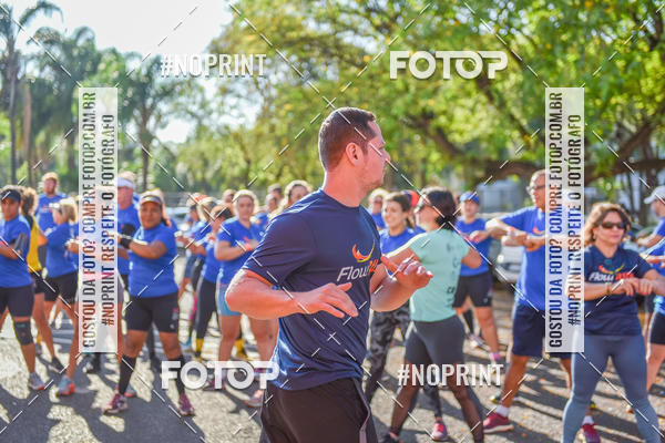 Buy your photos of the eventFLOW RUN on Fotop