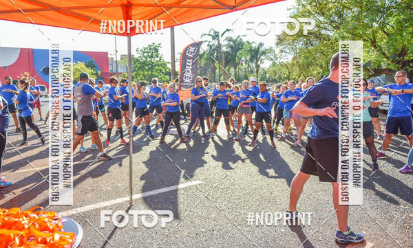 Buy your photos of the eventFLOW RUN on Fotop