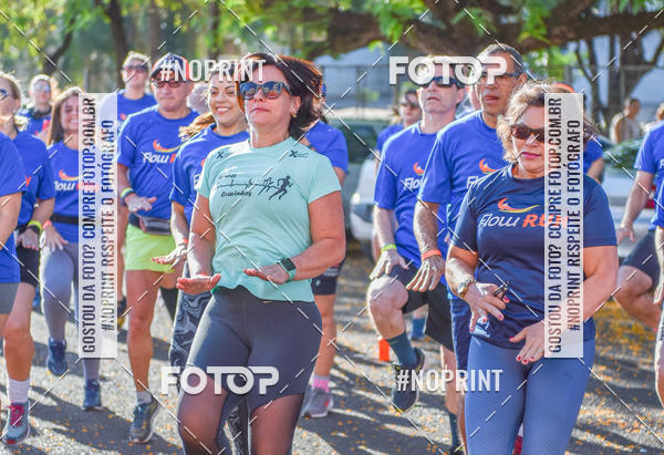 Buy your photos of the eventFLOW RUN on Fotop
