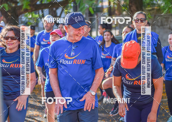 Buy your photos of the eventFLOW RUN on Fotop