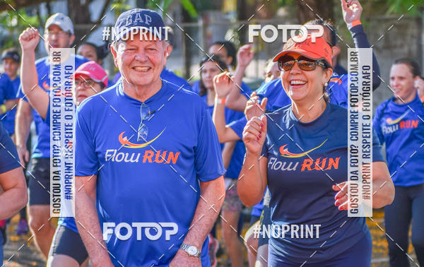 Buy your photos of the eventFLOW RUN on Fotop