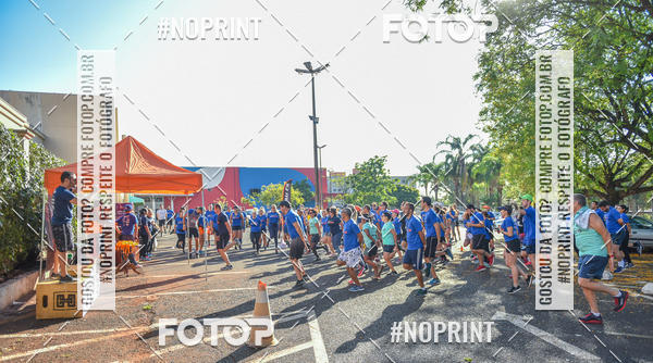 Buy your photos of the eventFLOW RUN on Fotop
