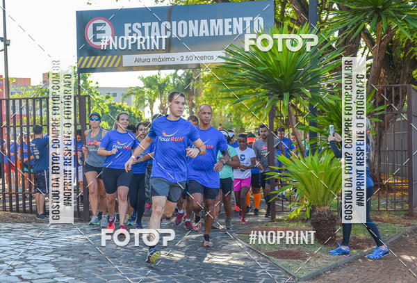 Buy your photos of the eventFLOW RUN on Fotop