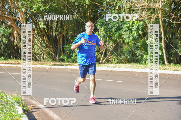 Buy your photos of the eventFLOW RUN on Fotop