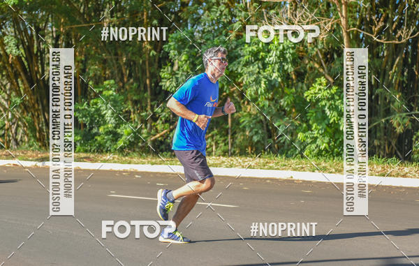 Buy your photos of the eventFLOW RUN on Fotop