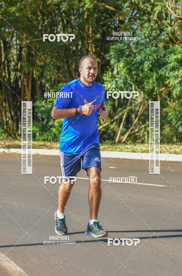 Buy your photos of the eventFLOW RUN on Fotop