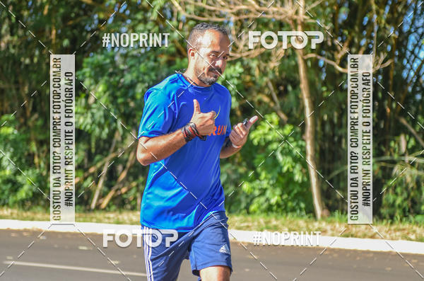 Buy your photos of the eventFLOW RUN on Fotop