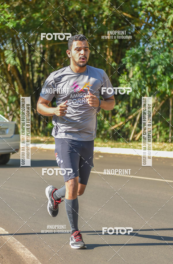 Buy your photos of the eventFLOW RUN on Fotop